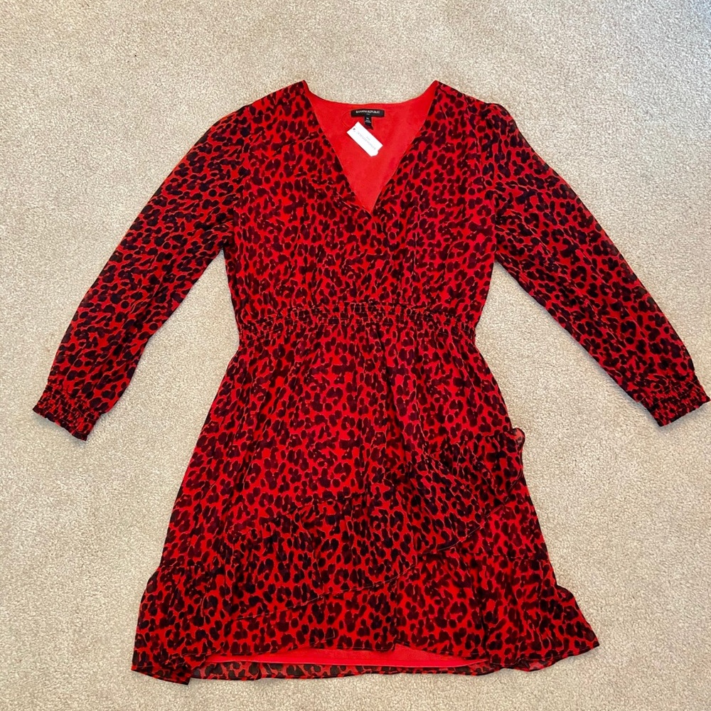 Banana Republic Dress size XL Red Leopard Ruffle